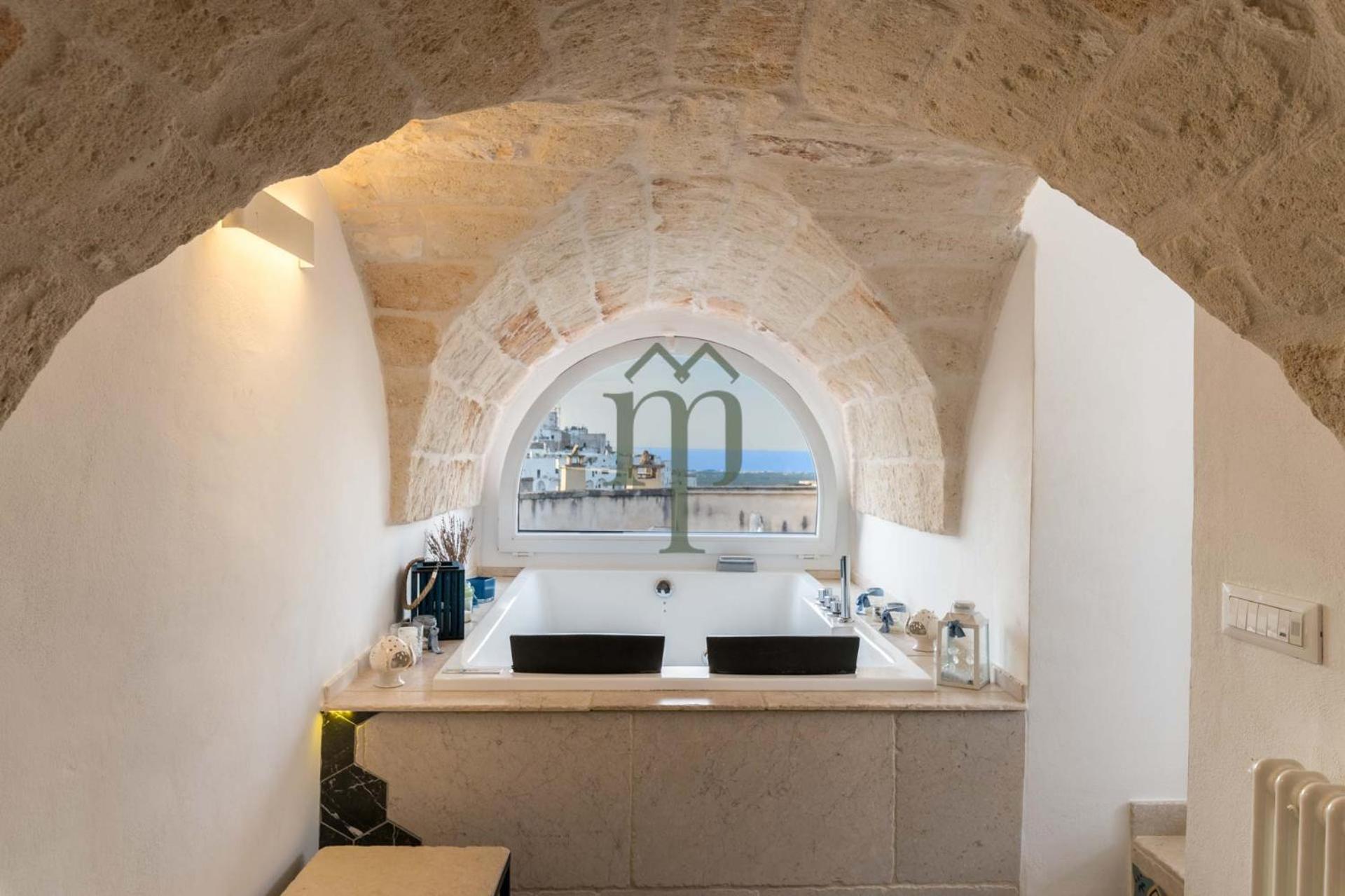 Dimora Matteotti By Meravigliosa Puglia Realestate Остуни Екстериор снимка
